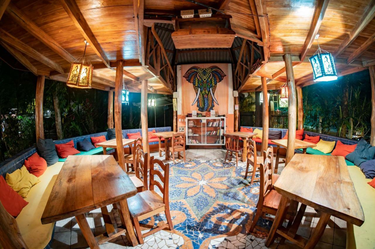 Casa Zen Guesthouse & Yoga Center Playa Santa Teresa  Exterior photo