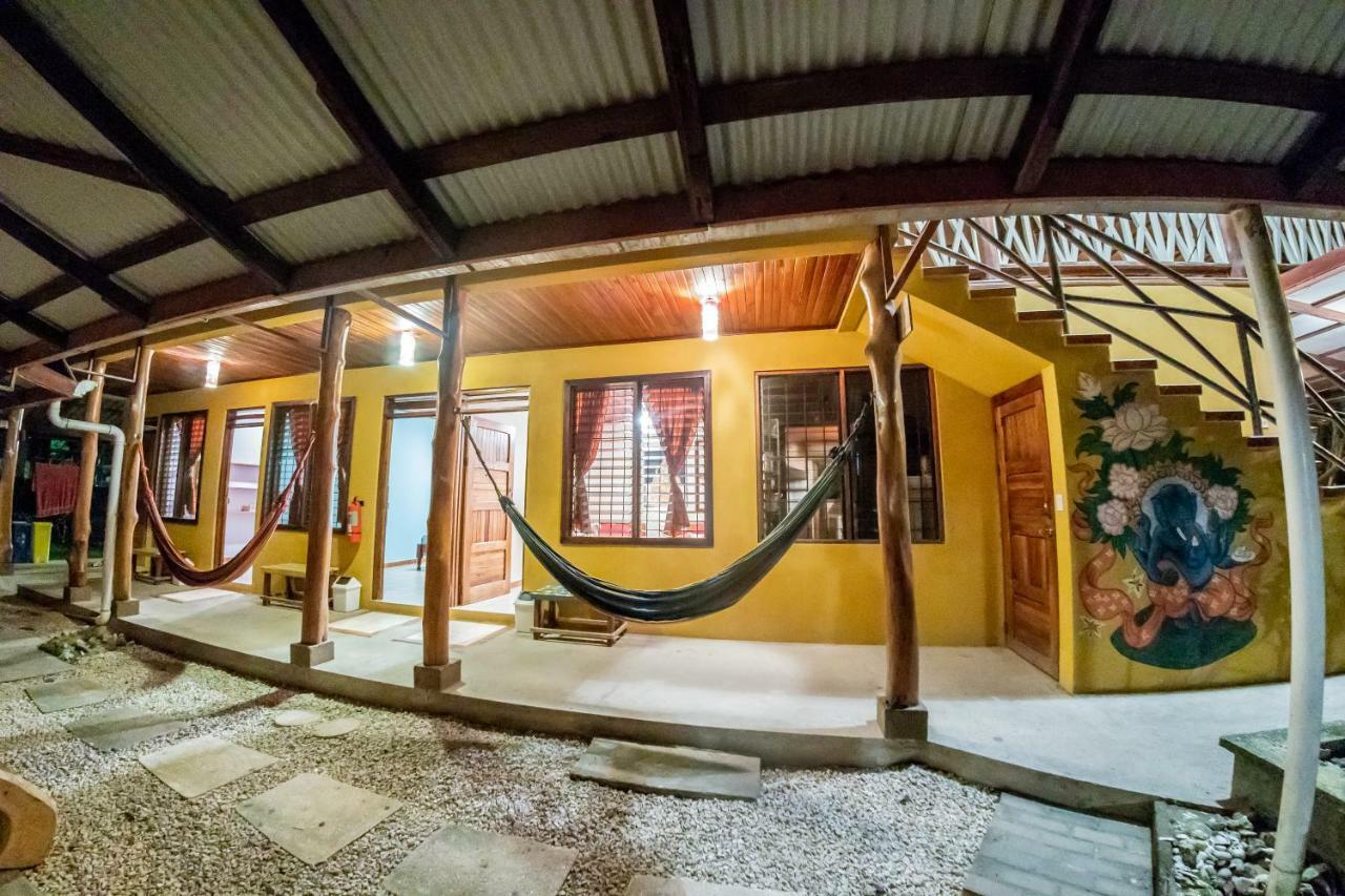 Casa Zen Guesthouse & Yoga Center Playa Santa Teresa  Exterior photo